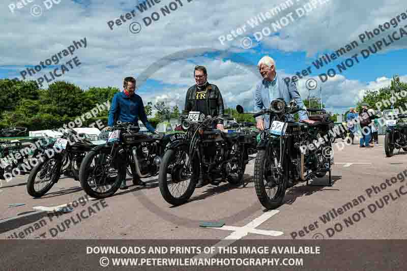 Vintage motorcycle club;eventdigitalimages;no limits trackdays;peter wileman photography;vintage motocycles;vmcc banbury run photographs